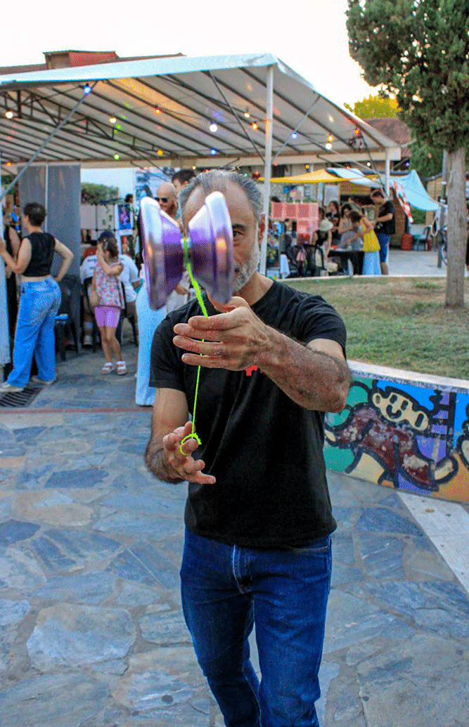 Yo-Yo.gr στο LA Comics Festival Vol.8 στη Λάρισα με yo-yo demo